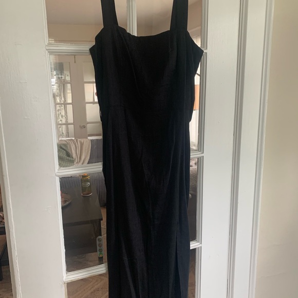 TOBI TO BE HONEST BLACK LINEN MIDI SLIT DRESS - Picture 3 of 4